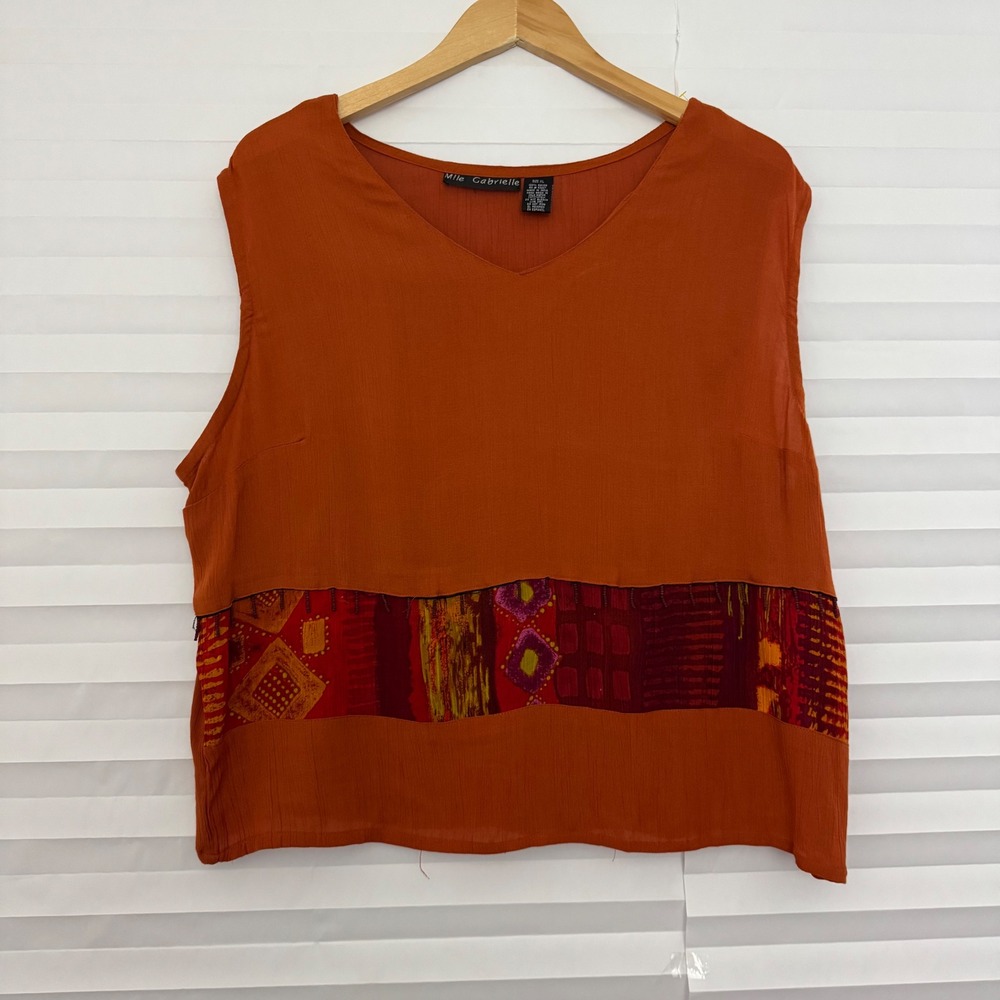 Mlle Gabrielle Womens XL Burnt Orange Crinkle Sleeveless V-Neck Blouse Top Artsy